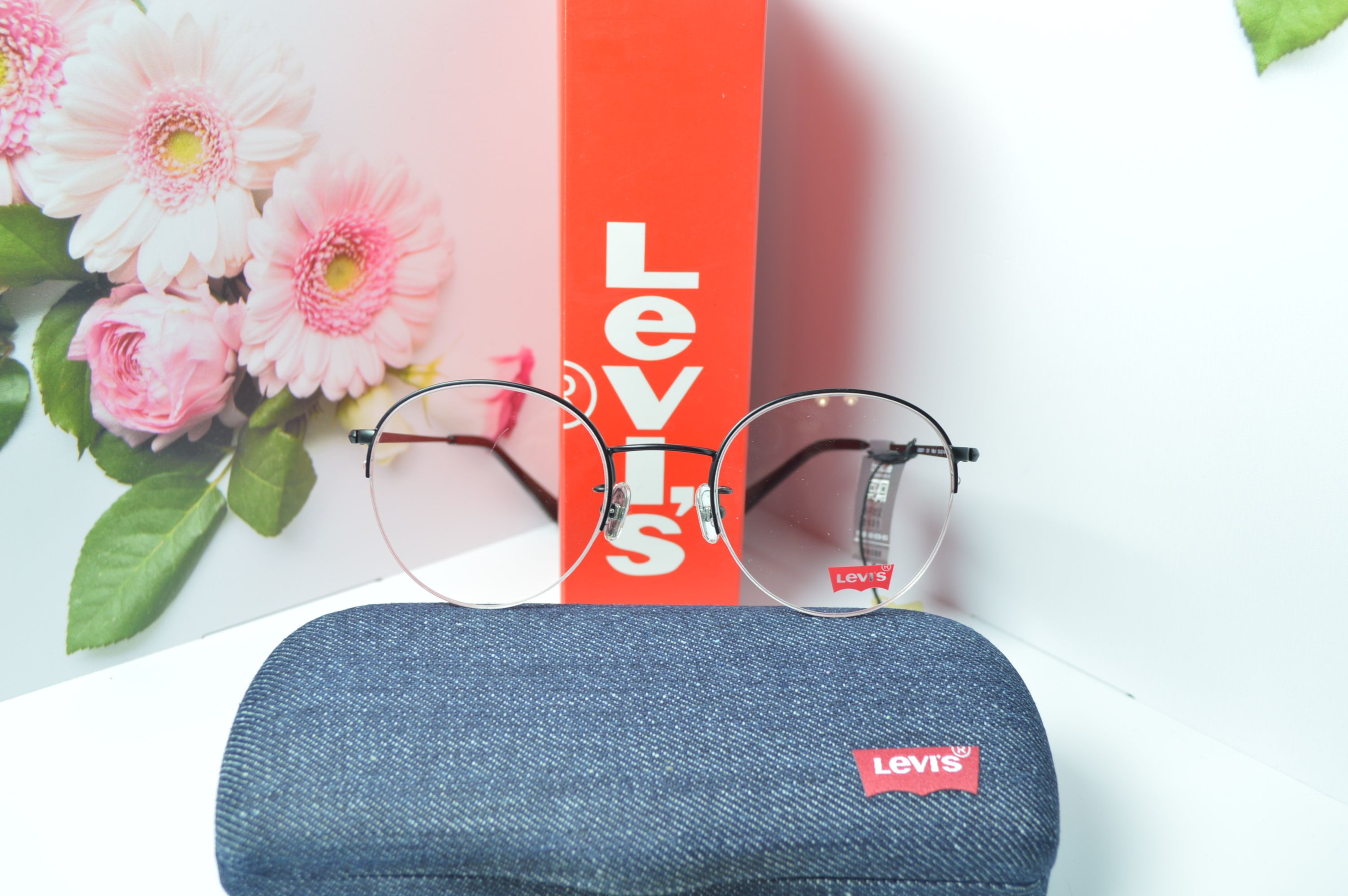 Оправа стильная, круглая, унисекс, Levi's модель LS 05271. Оправа полуободковая для него и для нее.
