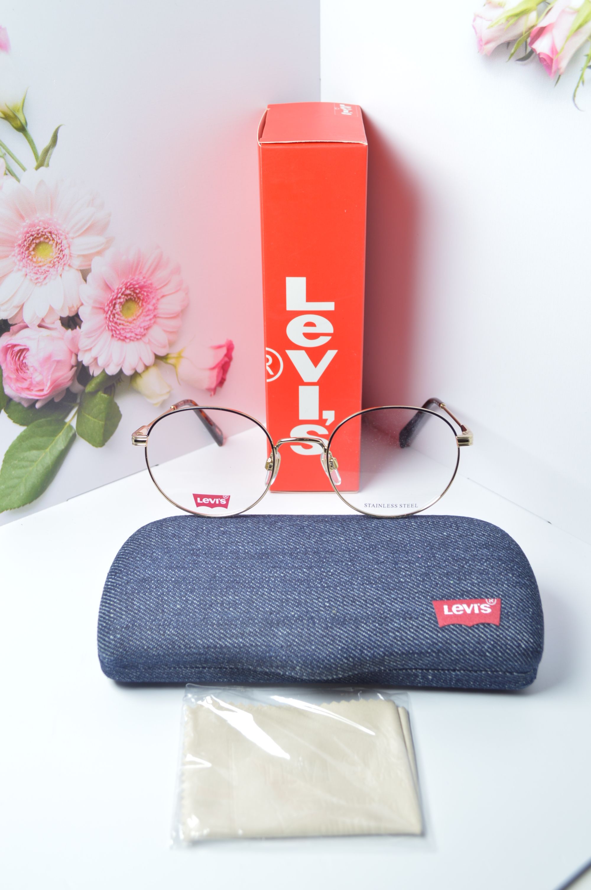 Оправа стильная, круглая, унисекс, Levi's модель LV 1030. Оправа полуободковая для него и для нее.