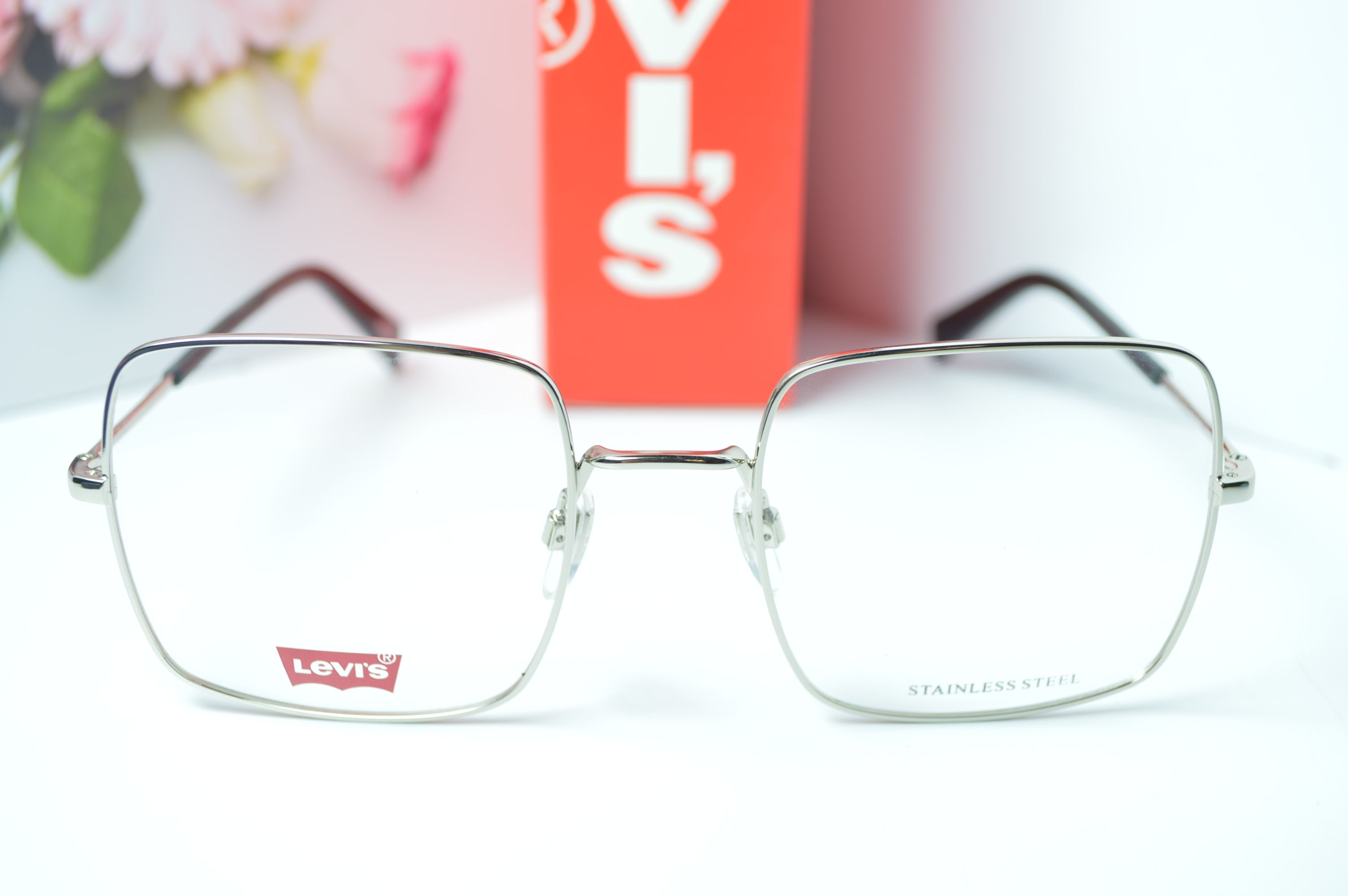 Оправа стильная женская Levi's модель LV 1042. Оправа только для нее. Крупный окуляр