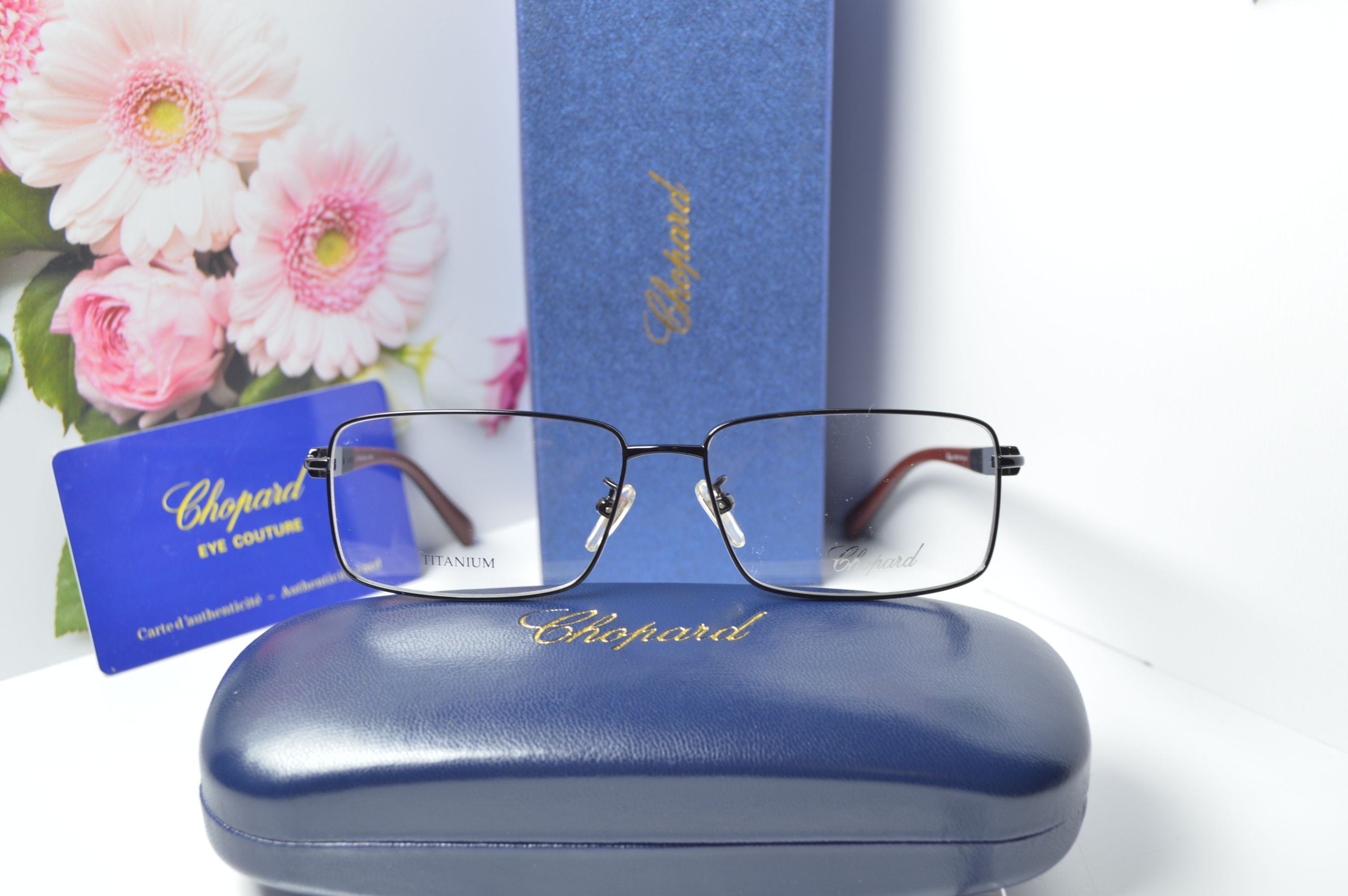 Оправа мужская, титан. Стиль от Chopard. Модель VCH 887 BK.