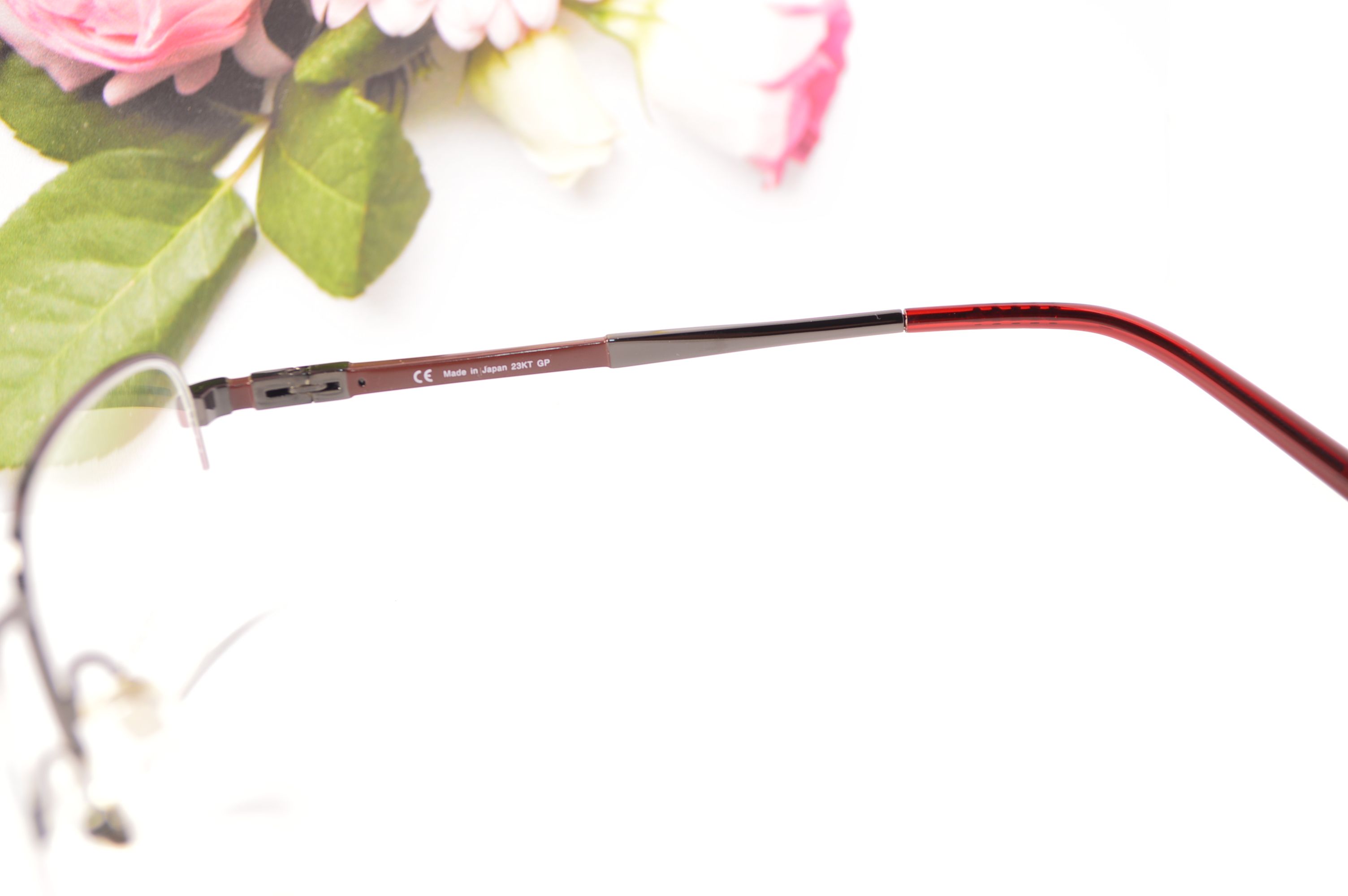 Оправа полуободковая, классическая, титан. Стиль от Chopard. Модель VCH 757 0509. Для него и для нее!