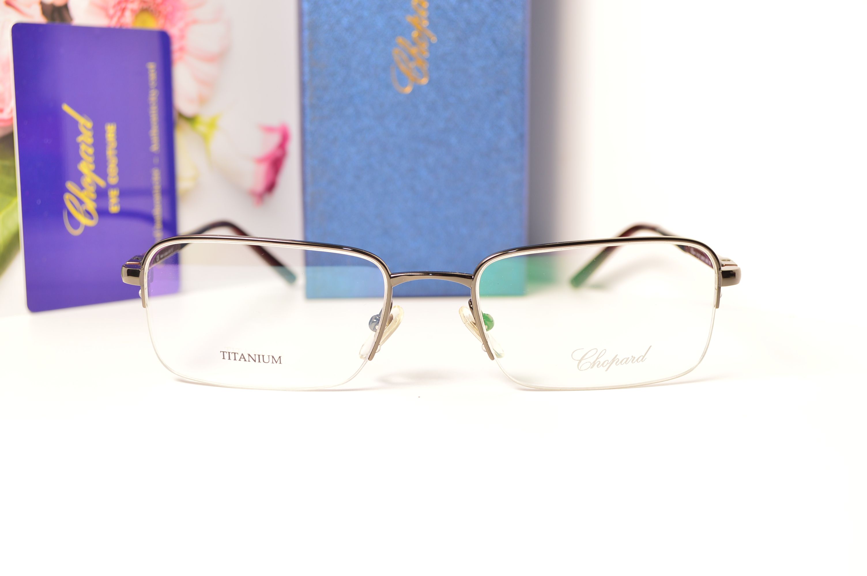 Оправа полуободковая, классическая, титан. Стиль от Chopard. Модель VCH 757 0509. Для него и для нее!