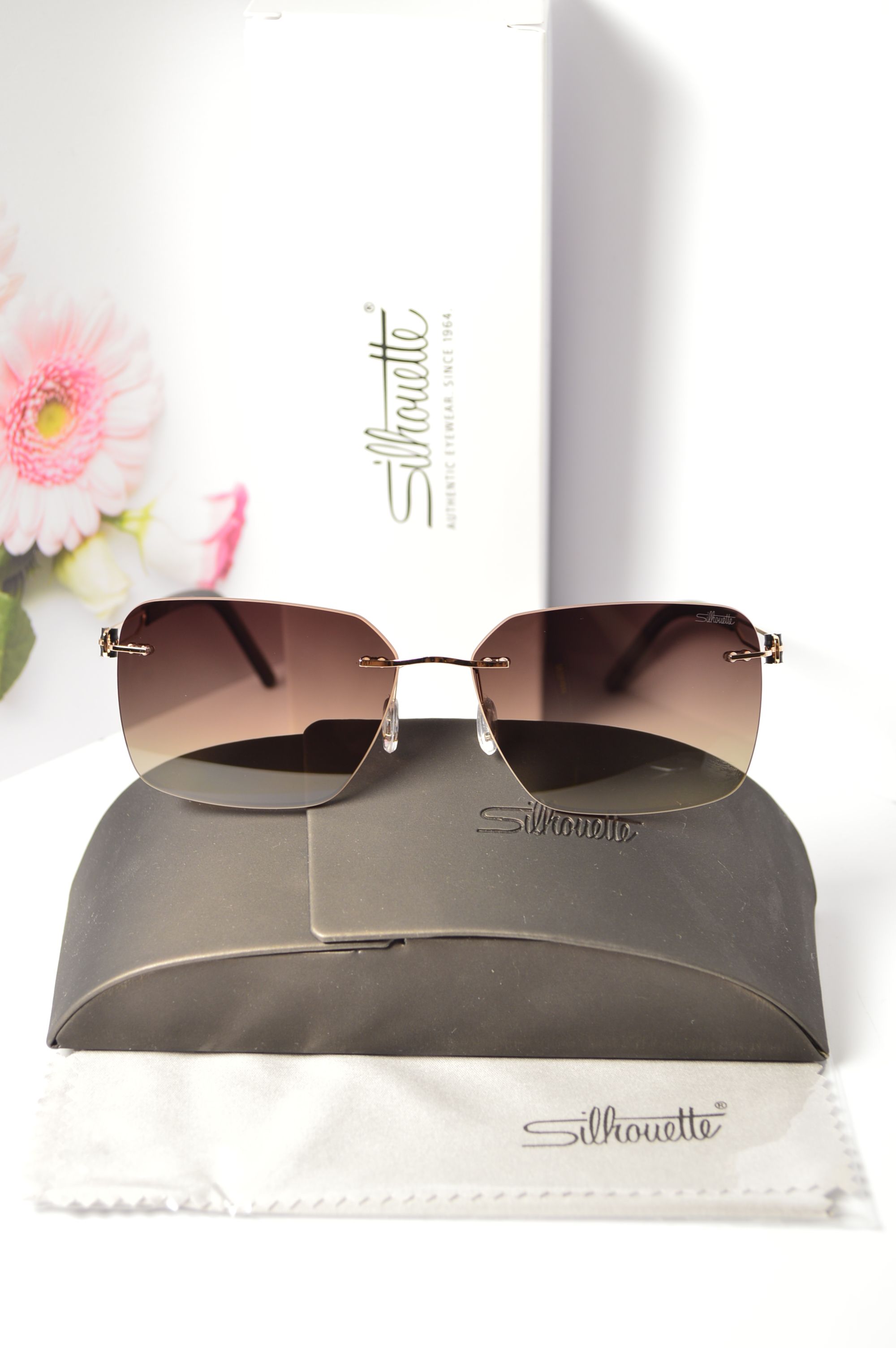 Очки солнцезащитные, титановые, Silhouette SL 66010, стильная модель для него, но можно и для нее!