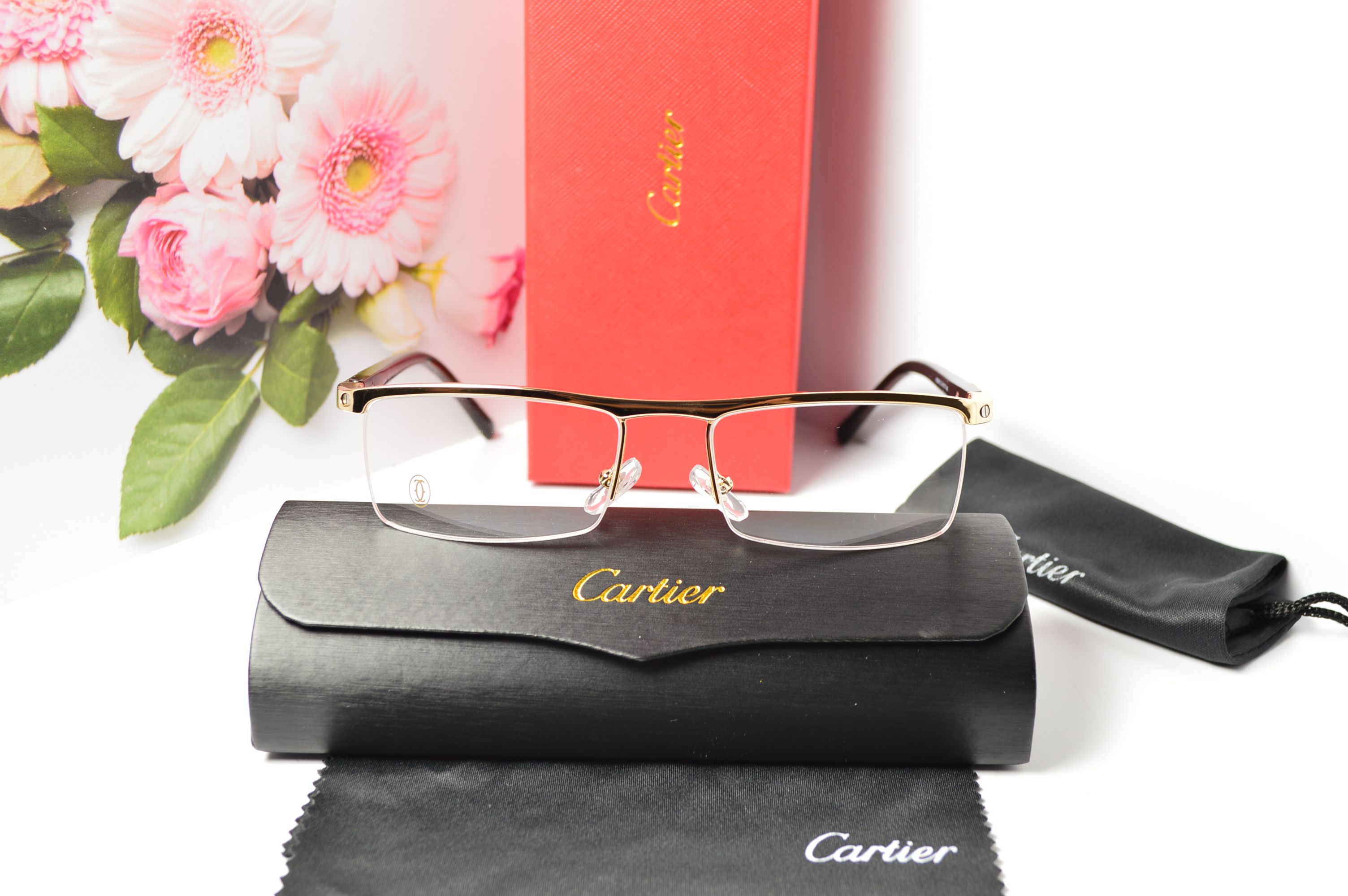 Оправа мужская, стиль от Cartier, модель 8100815 С4. Золотистая полуободковая оправа, коричневые дужки
