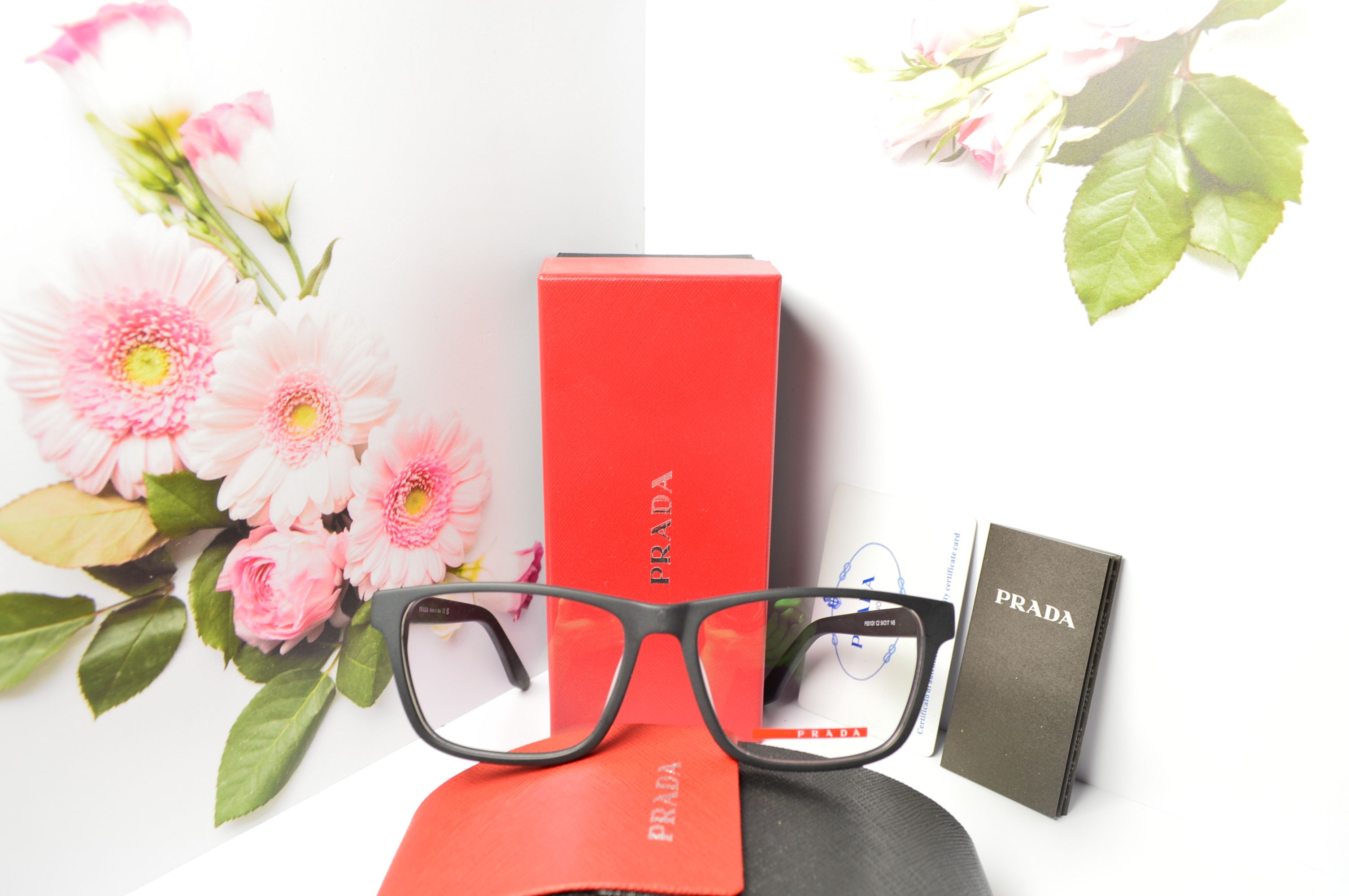 Оправа классическая, унисекс, пластиковая, PRADA модель PS01QV. Черный цвет.