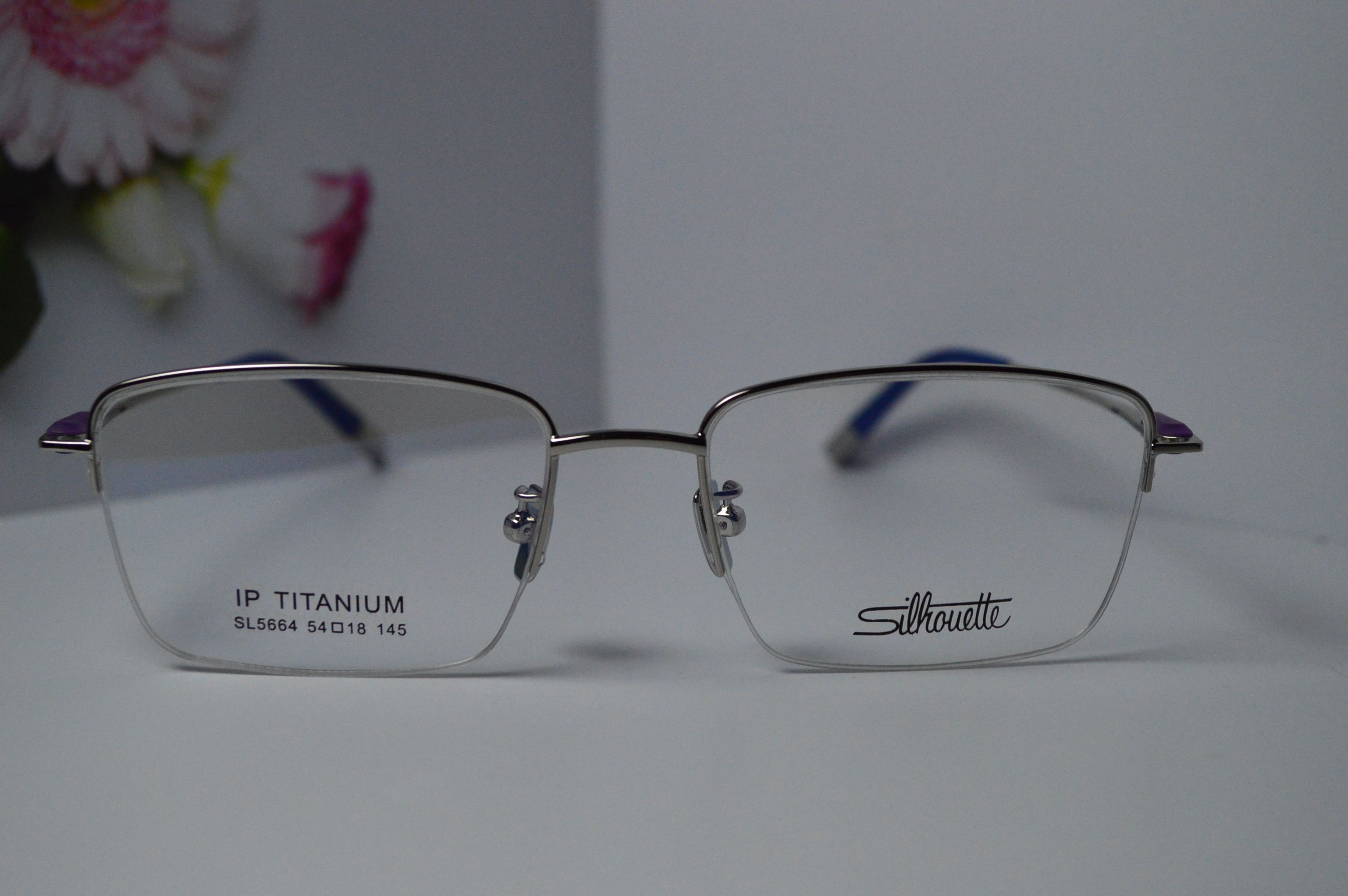Оправа классическая, титан, полуободковая, Silhouette SL 5664. Стиль только для него!