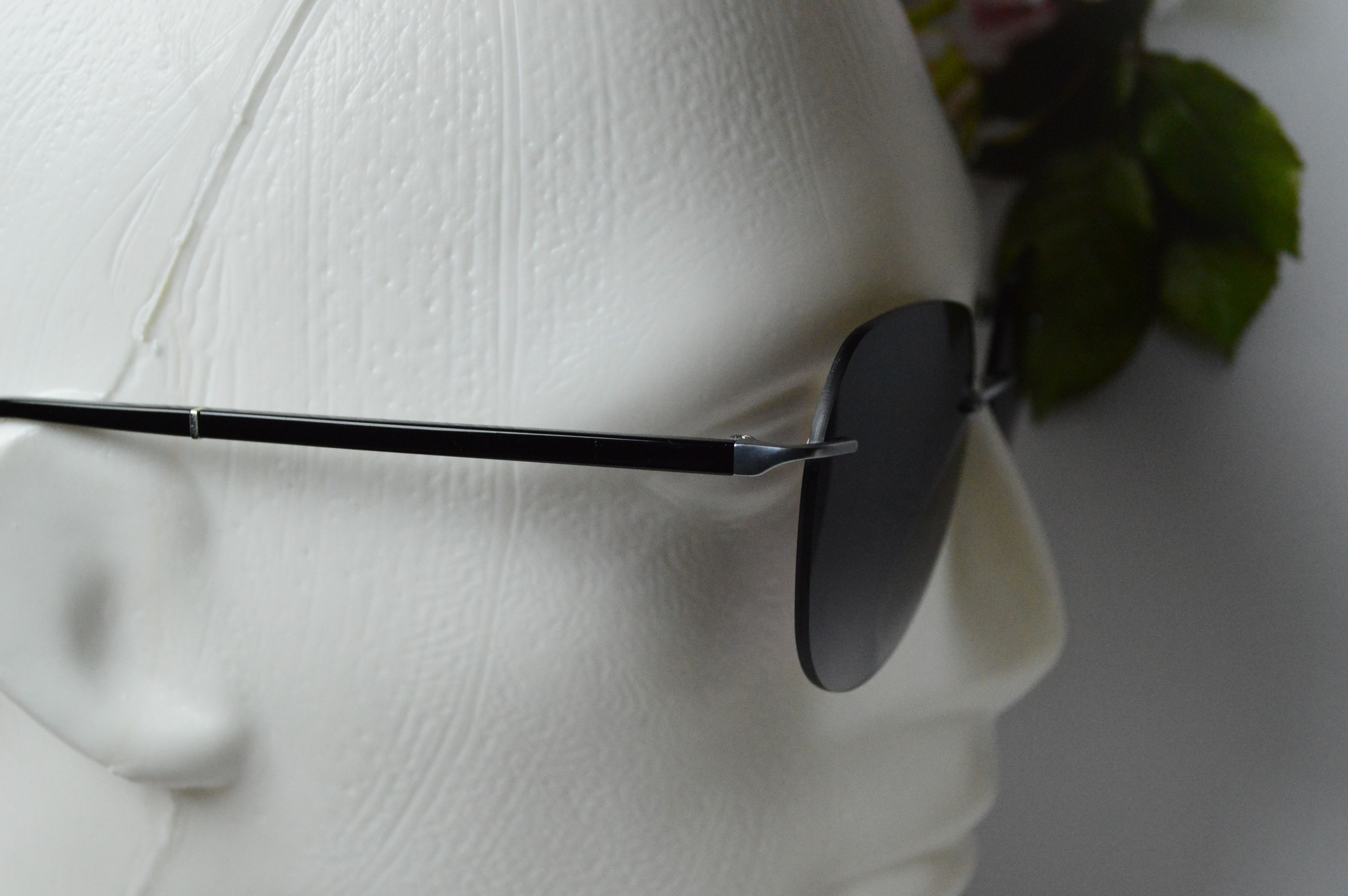 Очки солнцезащитные, титановые, Silhouette 8709. Стильная модель для нее и для него.