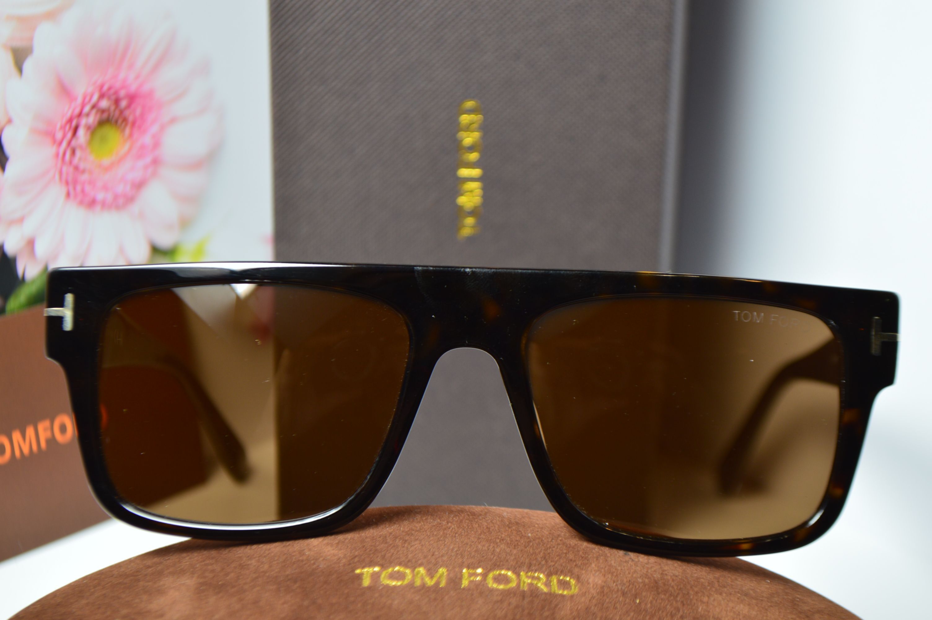 Очки солнцезащитные, ретро стиль от TOM FORD, модель Dunning-02 TF 907 052 . Брутальный стиль для каждого!