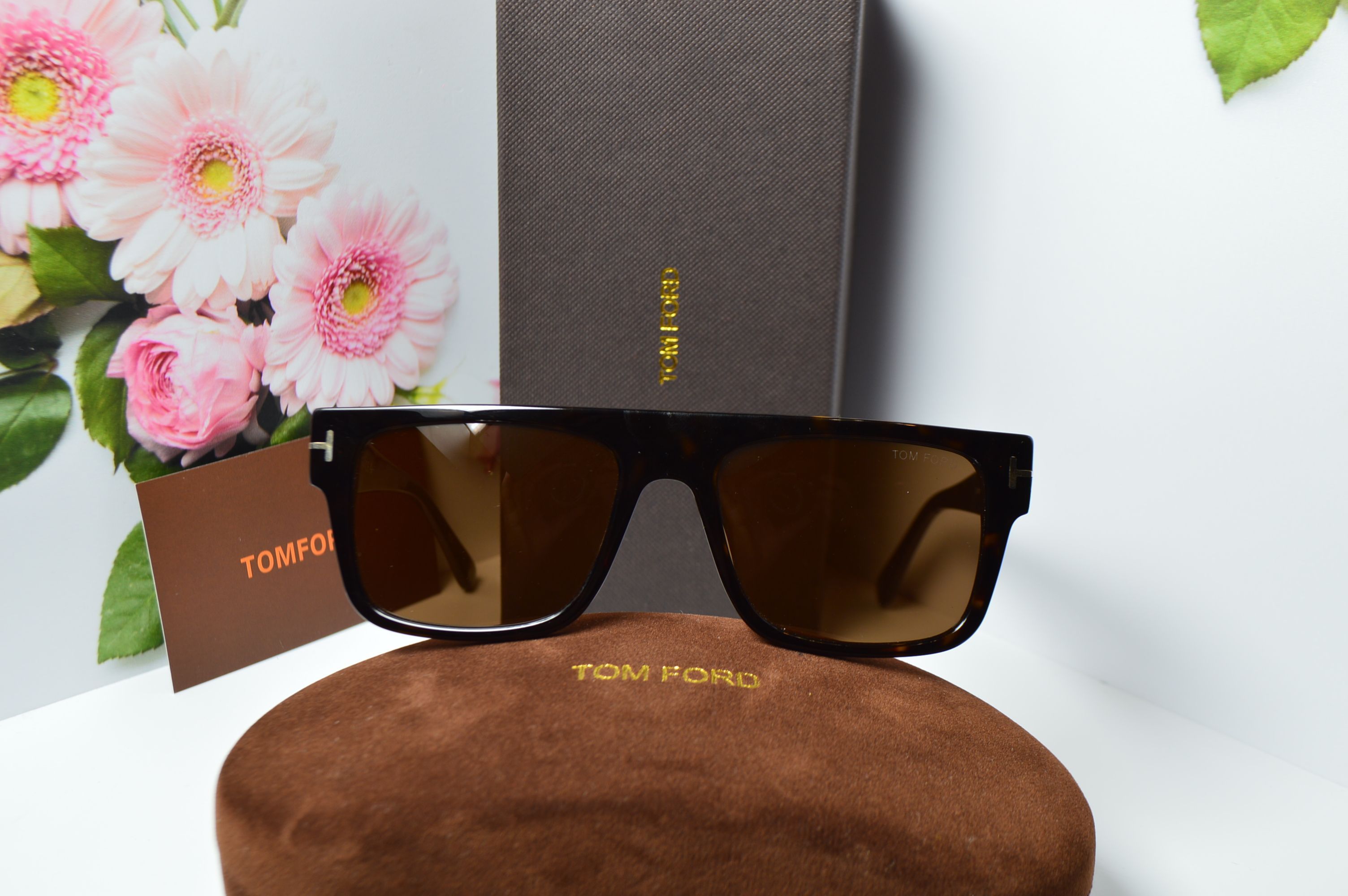 Очки солнцезащитные, ретро стиль от TOM FORD, модель Dunning-02 TF 907 052 . Брутальный стиль для каждого!