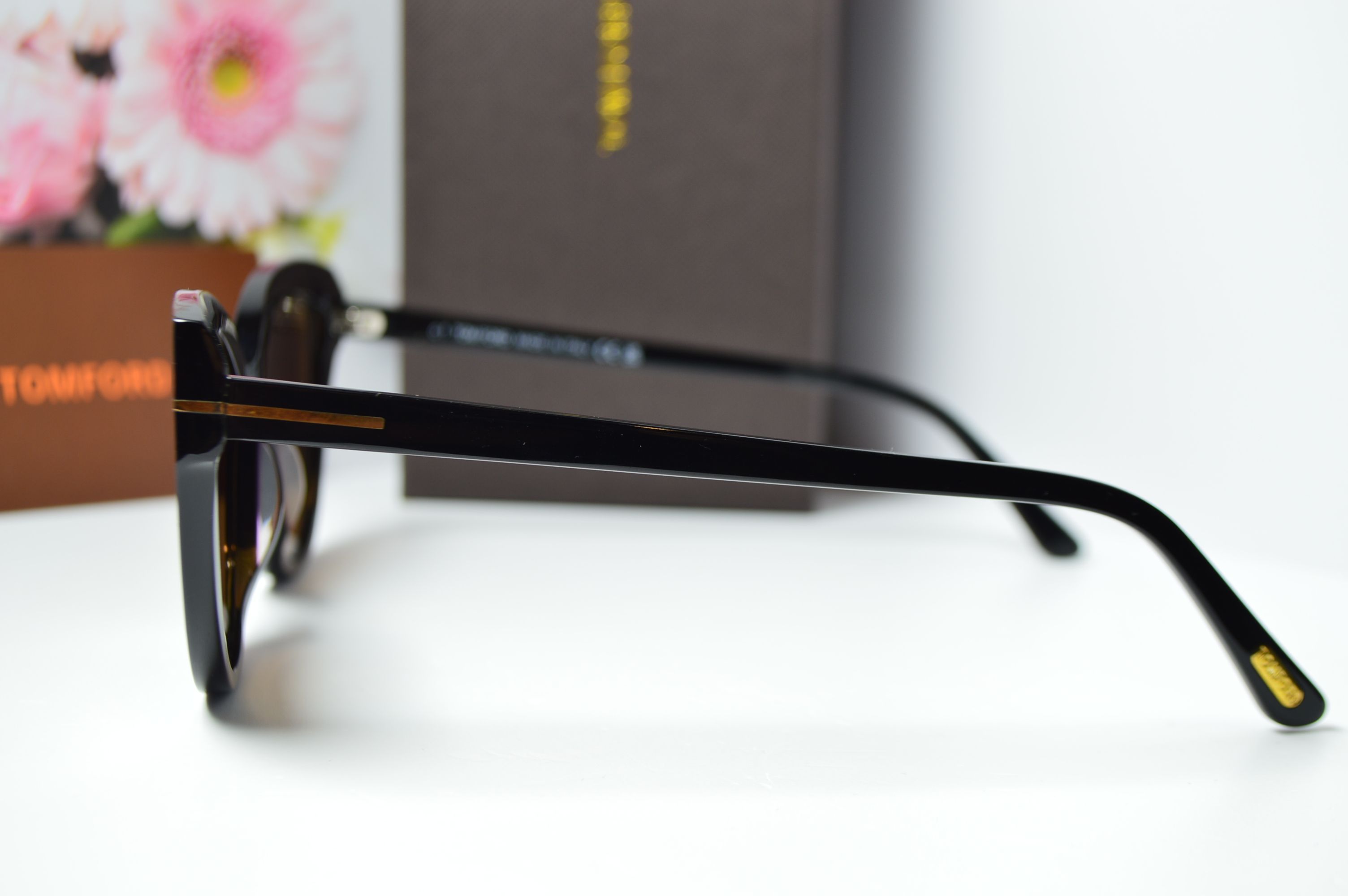 Очки солнцезащитные, ретро стиль от TOM FORD, модель FT 5673-B 056 . Стиль для нее!